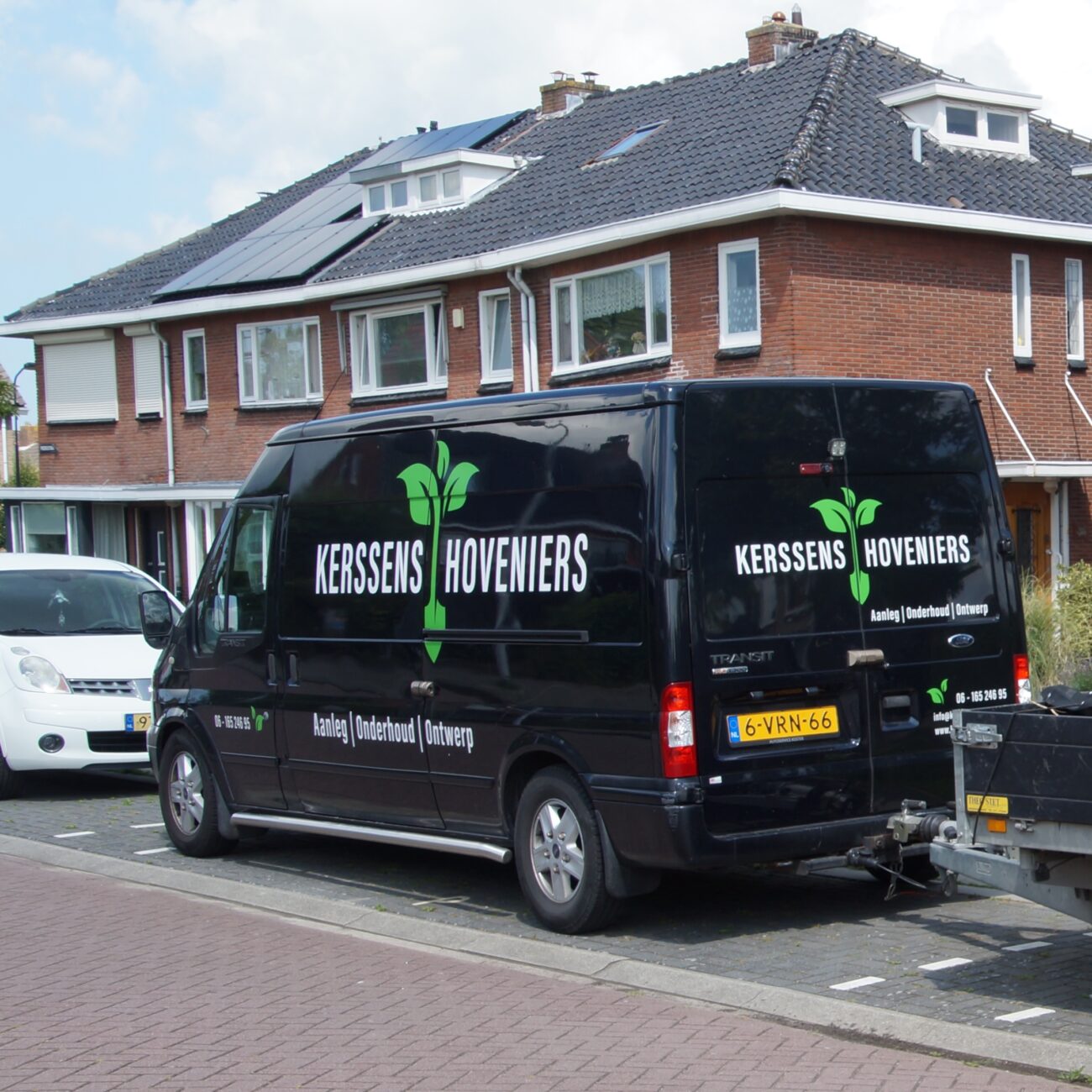 Kerssens Hovenier, uw adres voor tuinontwerp, tuinaanleg en tuinonderhoud in de zaanstreek.